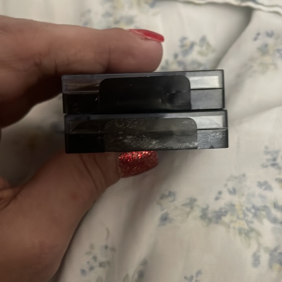 Brand new wet & wild multicolor eyeshadow in Lights Out #338 - Picture 4 of 4